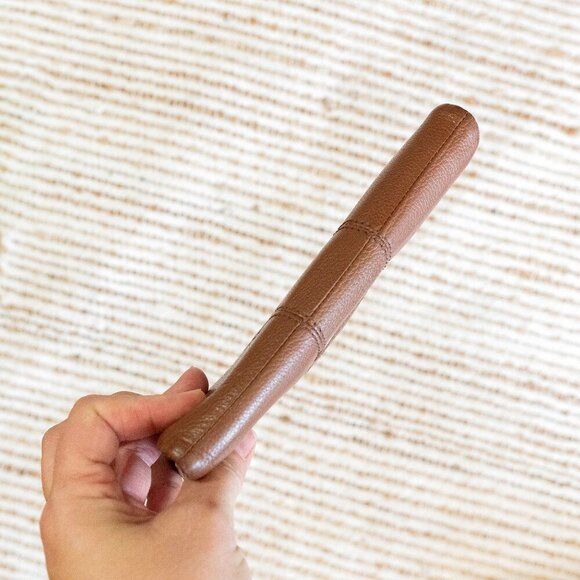 FOSSIL ELLA CLUTCH ZIP AROUND WALLET MEDIUM BROWN LEATHER - Picture 8 of 10